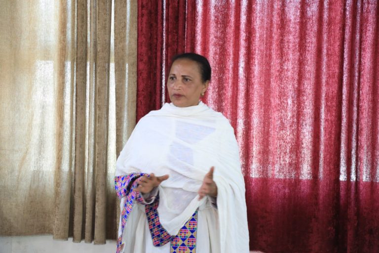 በኤች አይቪ ኤድስ ዙርያ በቡና ጠጡ ፕሮግራም ምክክር ተካሔደ